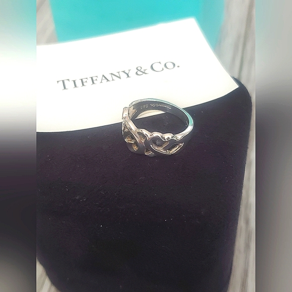 Tiffany Ring size 5 - Picture 5 of 9